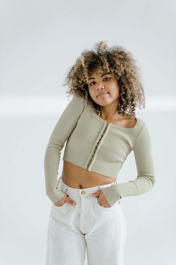 Divise per personale domestico. abbigliamento professionale per hotel, uniformi casa privata