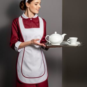 Ivana Bordeaux con grembiule