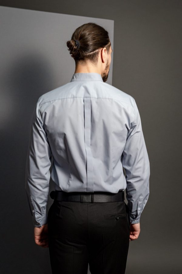 Leo-grey-back Leo-grey-back