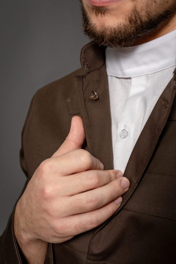 Nathan brown jacket closeup Nathan brown jacket closeup