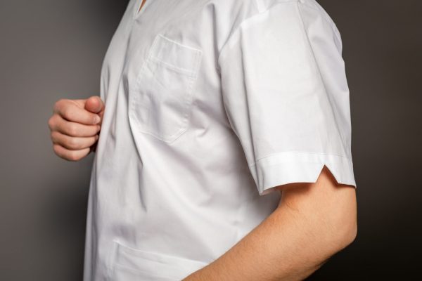 Deven-white-casacca-dettagli Deven-white-casacca-dettagli